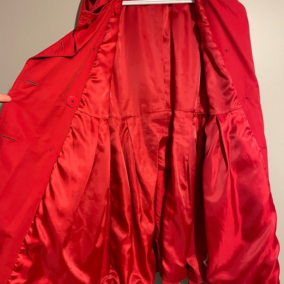 Red GAP Jacket - Picture 7 of 7
